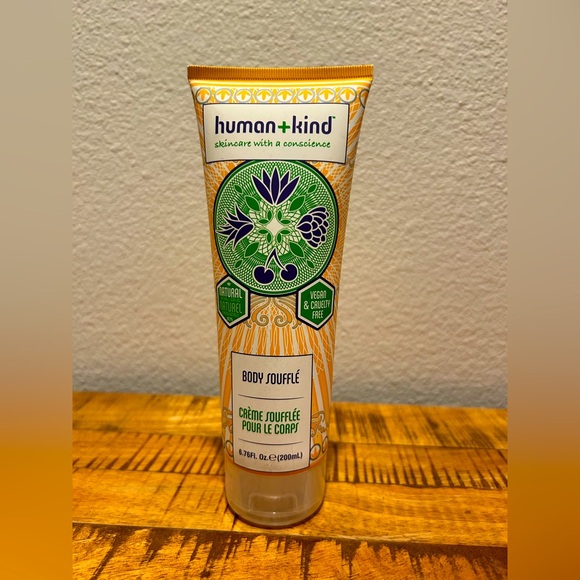 Human+Kind Body Soufflé Crème Soufflé Pour Le Corps Skincare 6.76 Fl. oz New - Picture 1 of 3